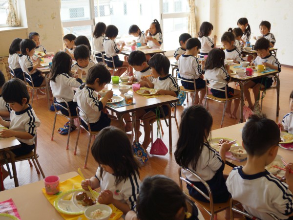 ３～５歳児給食